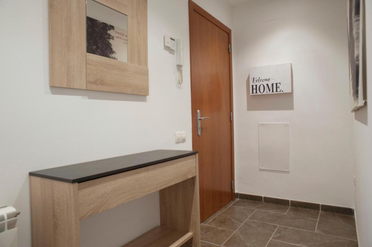 Apartament Bisaura De Ter Sant Quirze De Besora Eksteriør billede