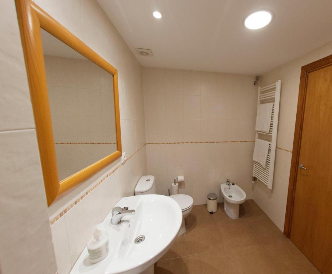 Apartament Bisaura De Ter Sant Quirze De Besora Eksteriør billede