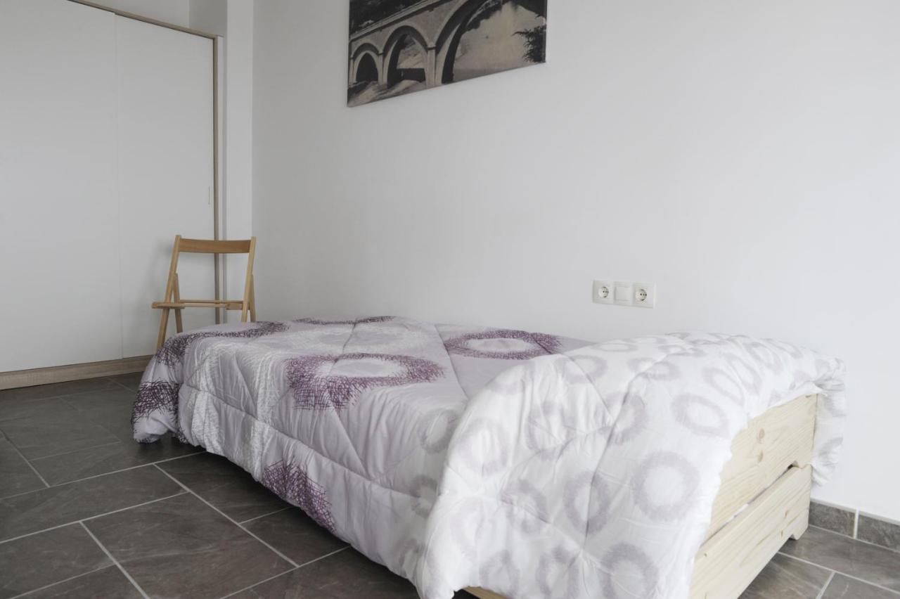 Apartament Bisaura De Ter Sant Quirze De Besora Eksteriør billede
